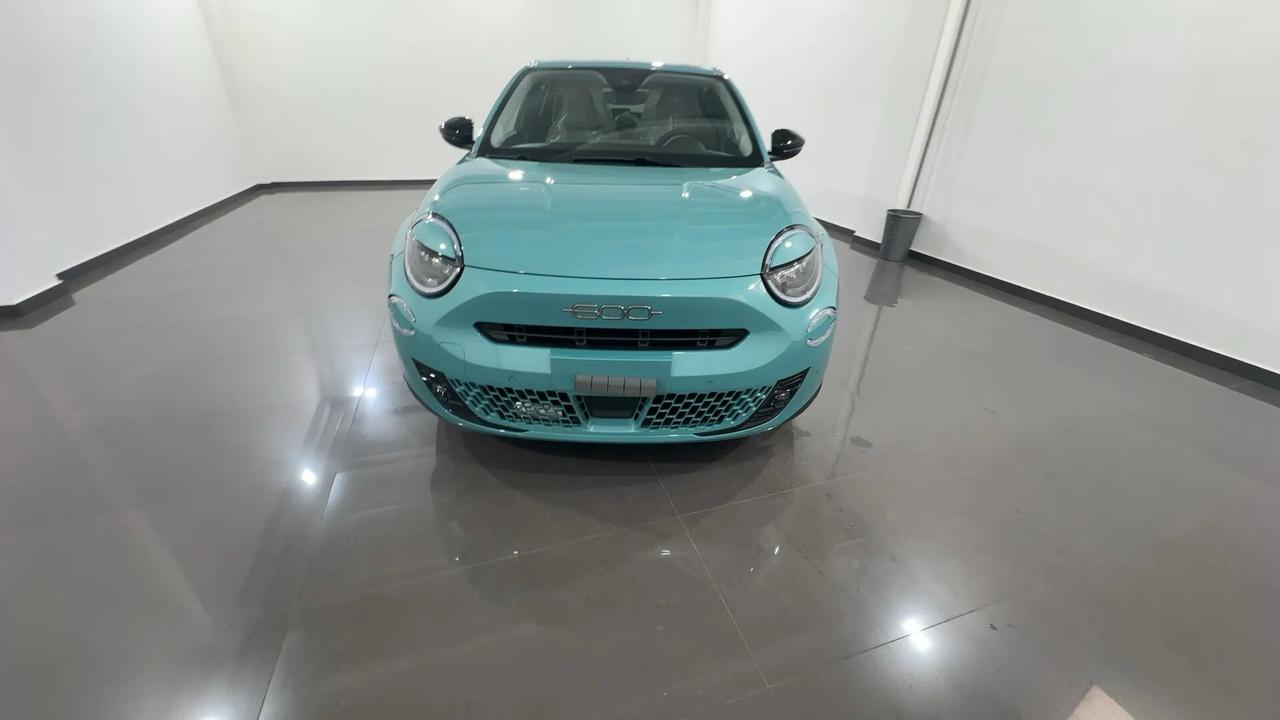 Fiat 600 Hybrid DCT MHEV La Prima '25 Km 0