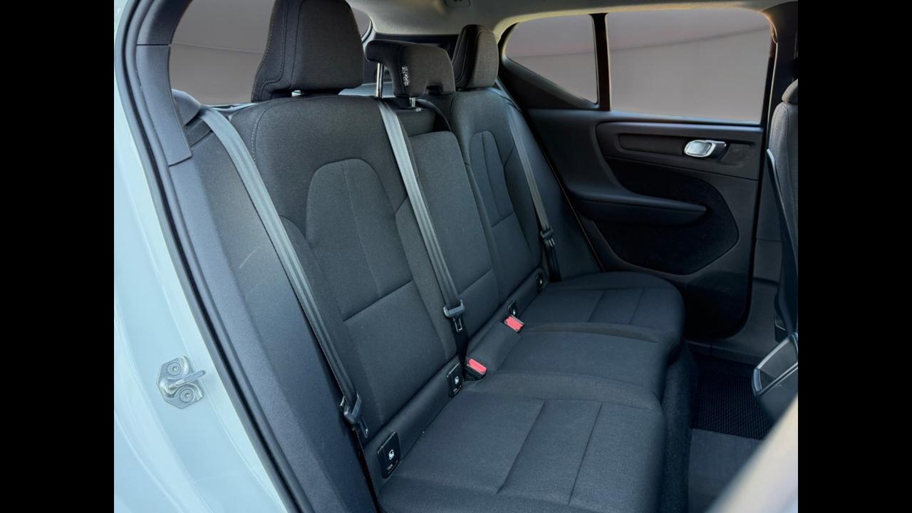 VOLVO XC40 - XC40 1.5 t2 Momentum Core my21