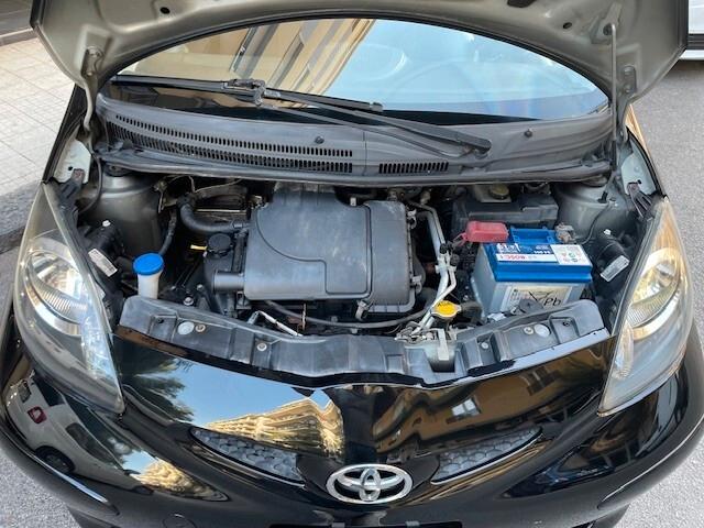 Toyota Aygo 1.0 12V VVT-i 5 porte Sol