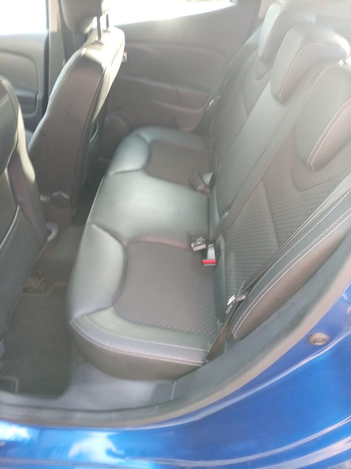Renault Clio TCe 12V 90 CV 5 porte Moschino Intens