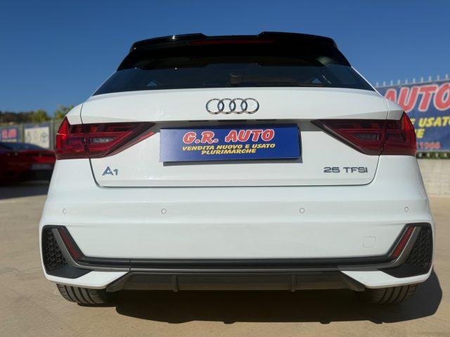 AUDI A1 TFSI S line edition GARANZIA