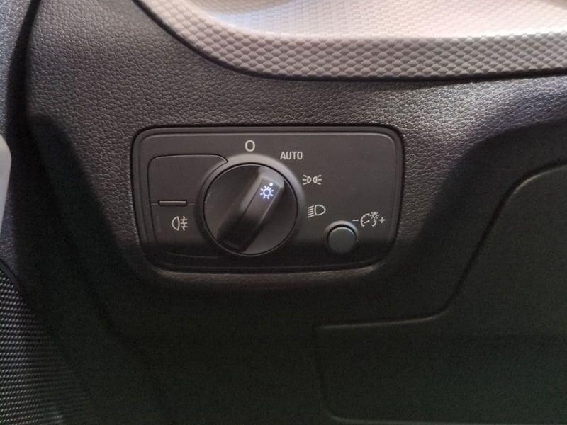 Audi Q2 2.0 30 TDI BUSINESS ADVANCED