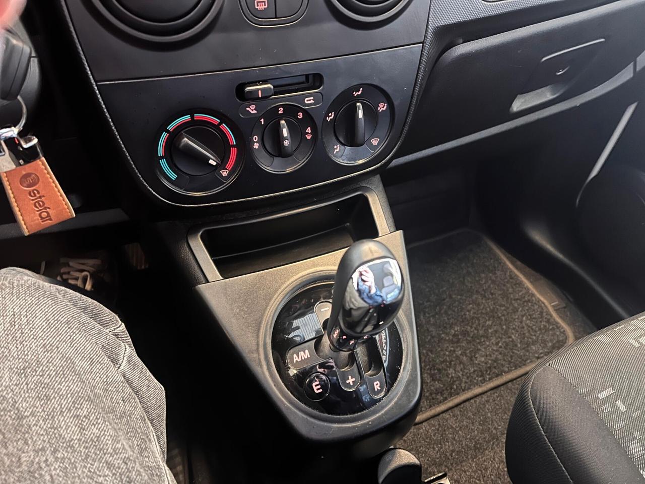 Fiat Qubo 1.3 MJT 75 CV Trekking