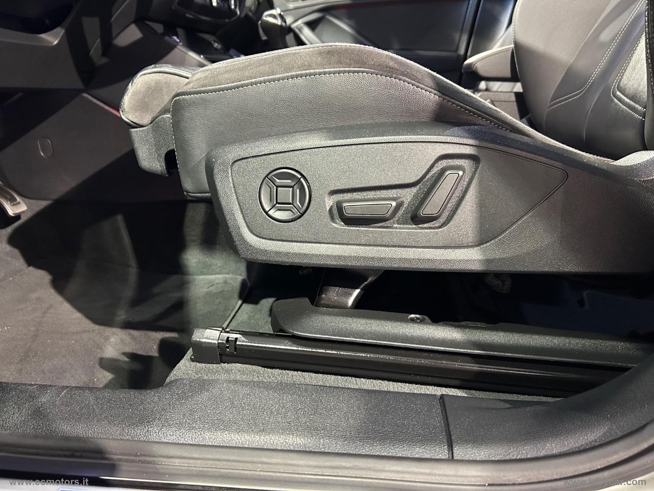 AUDI Q3 35 TDI quattro S tronic S line edit.