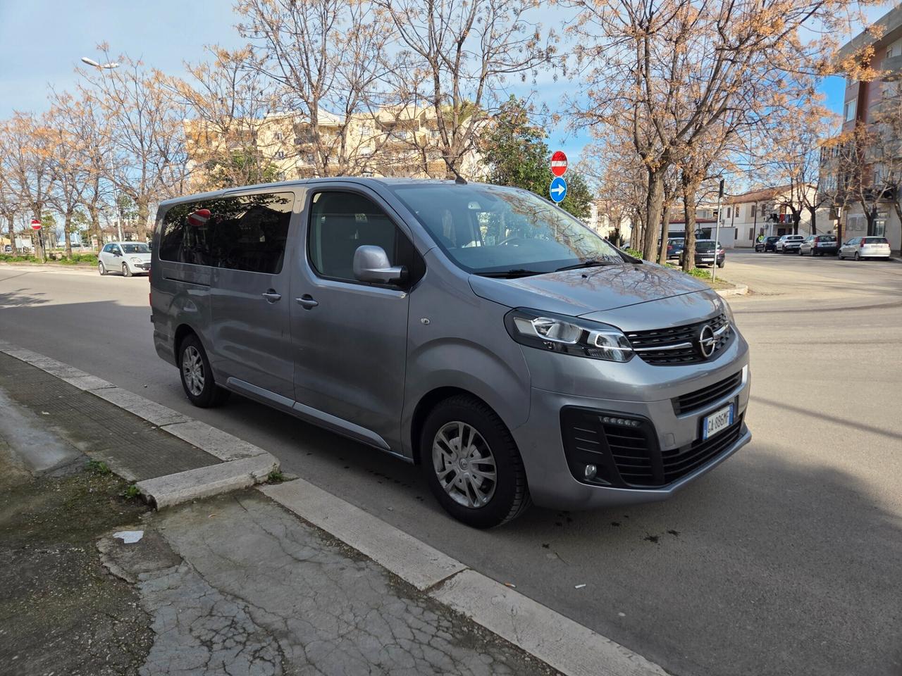 ACQUISTA O NOLEGGIA OPEL ZAFIRA LIFE 2020 9 POSTI PASSO LUNGO 1.5 DIESEL 120CV