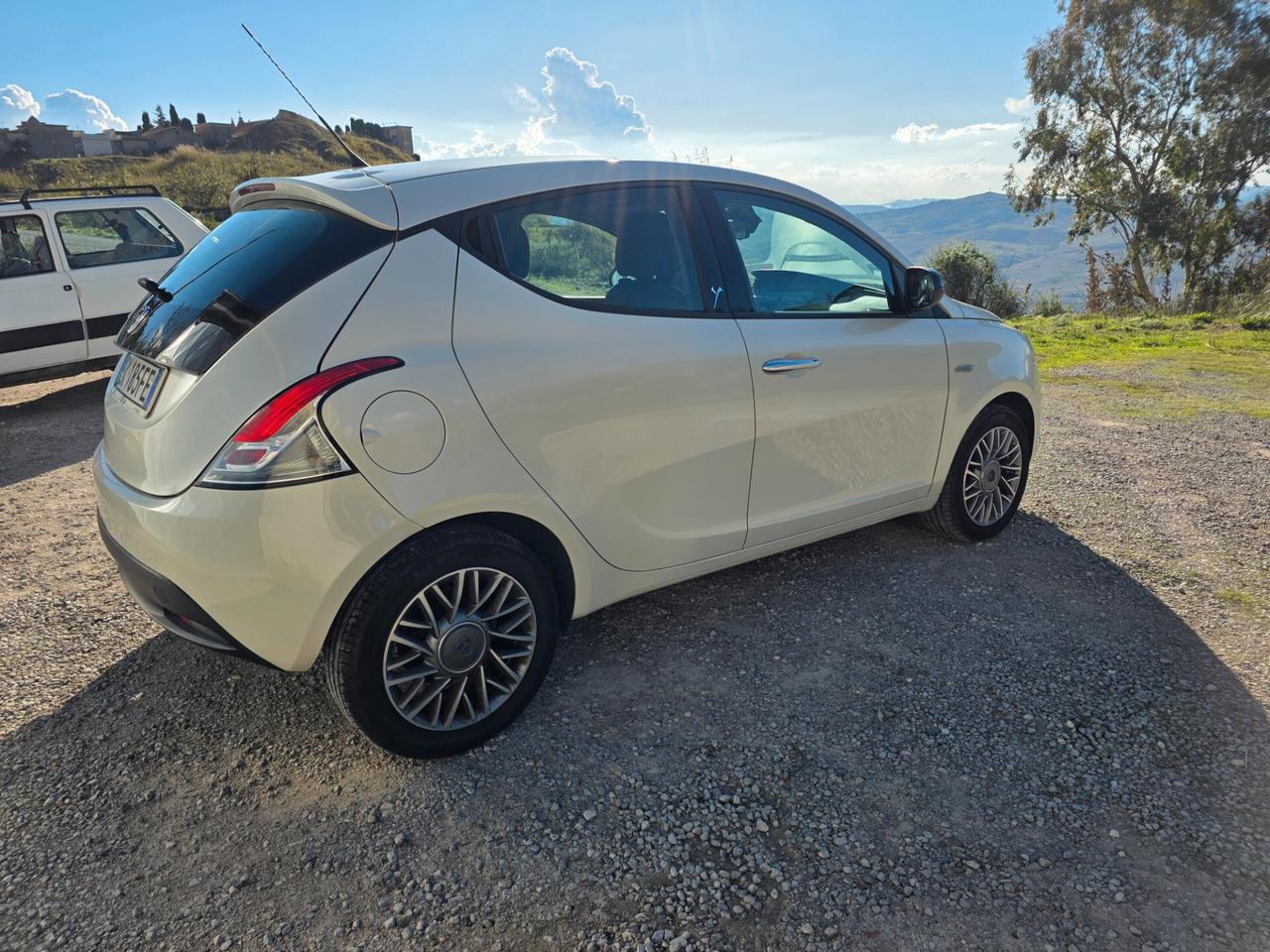 Lancia Ypsilon 1.2 69 CV 5 porte S&S Gold