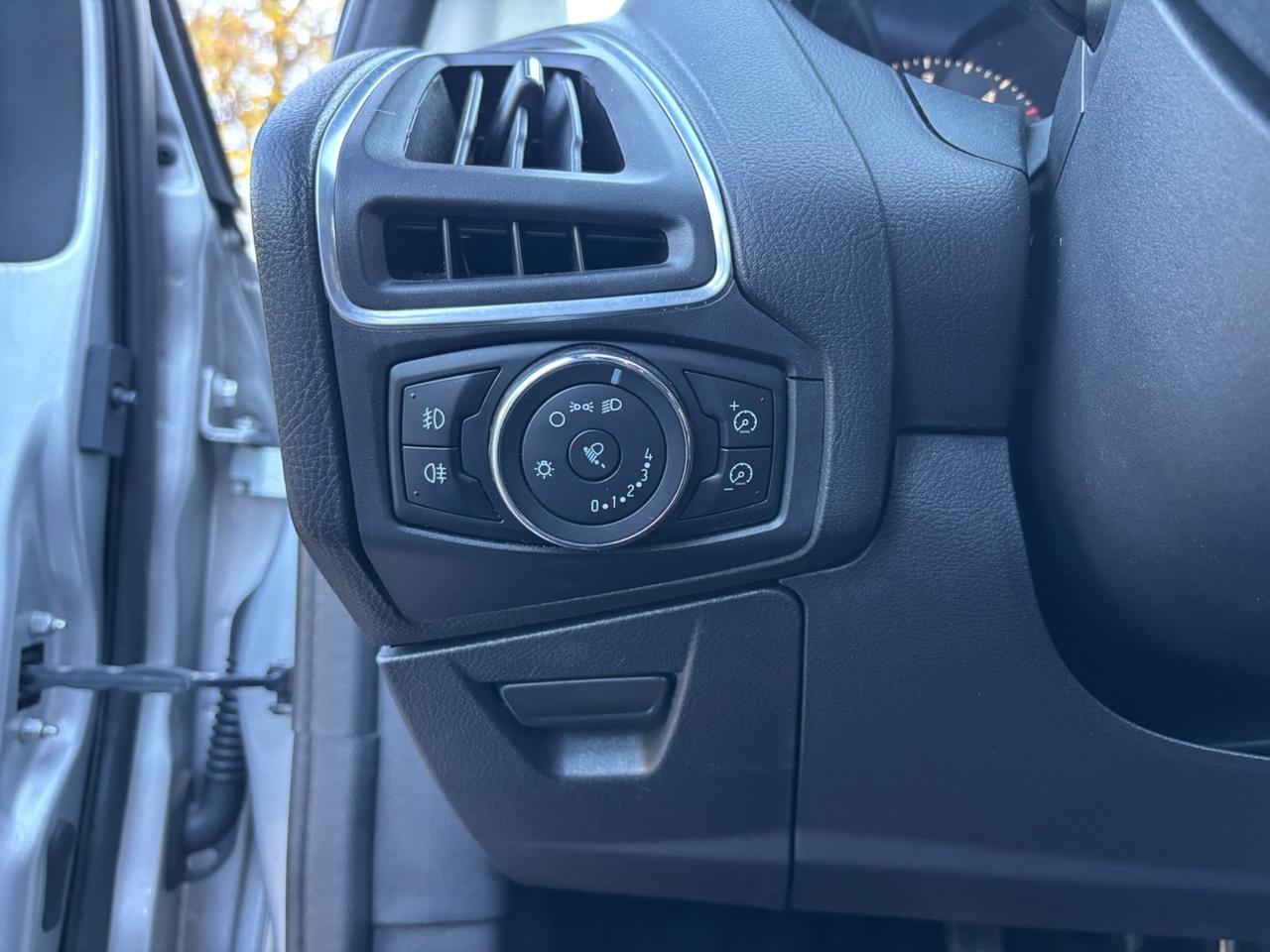 Ford Focus 1.6 TDCi 115 CV SW AUTO SOLO PER OPERATORI DEL SETTORE.