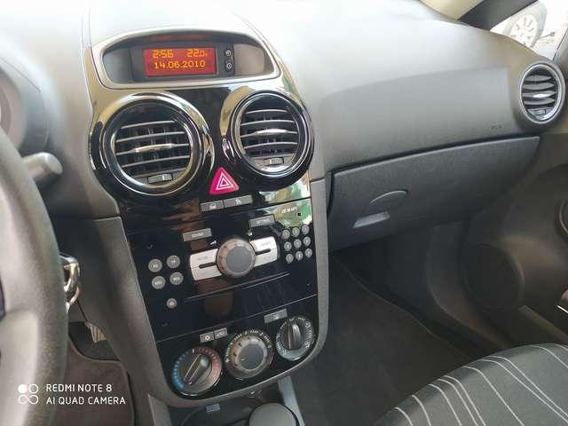 Opel Corsa Corsa IV 2010 3p 1.0 Edition