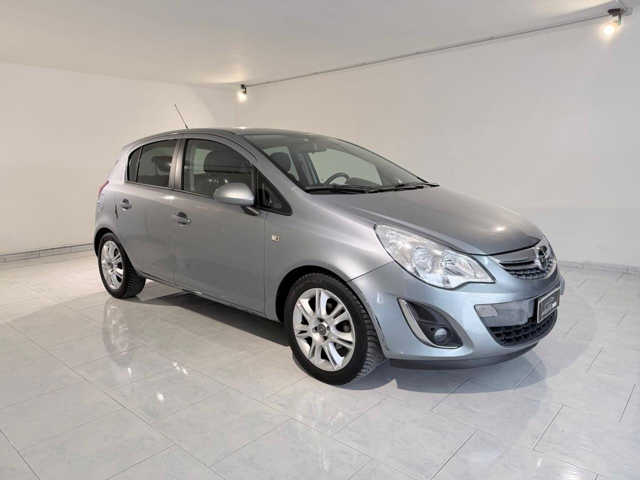 OPEL CORSA 2012 GPL CASA MADRE X NEOPATENTATI