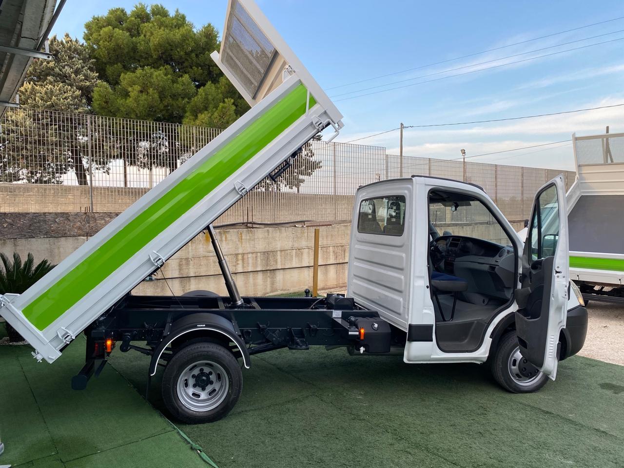 Iveco Daily 35C12 Ribaltabile Trilaterale Clima