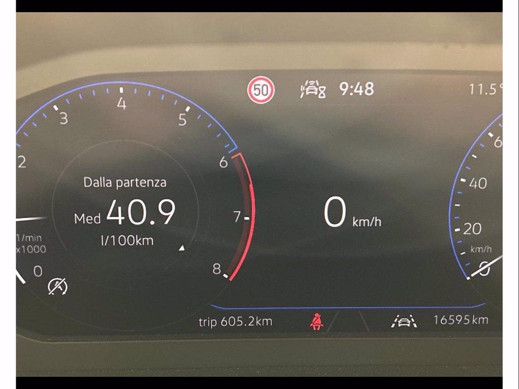 VOLKSWAGEN T-roc 1.0 tsi style 115cv del 2025