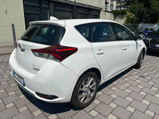 TOYOTA Auris 1.8 Hybrid Cool