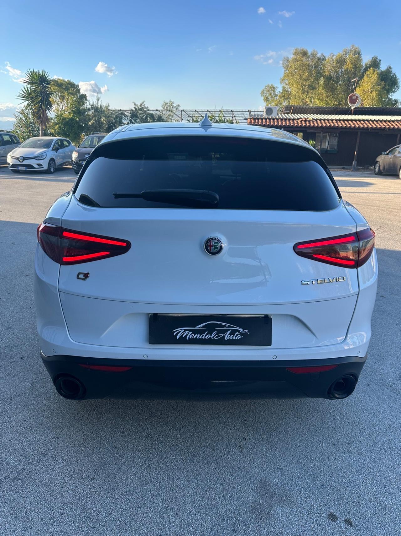 Alfa Romeo Stelvio 2.2 Turbodiesel 190 CV AT8 Q4 Sprint