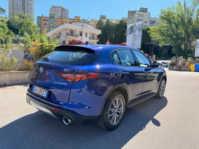 Alfa Romeo Stelvio 2.2 Turbodiesel 190 CV AT8 RWD Business