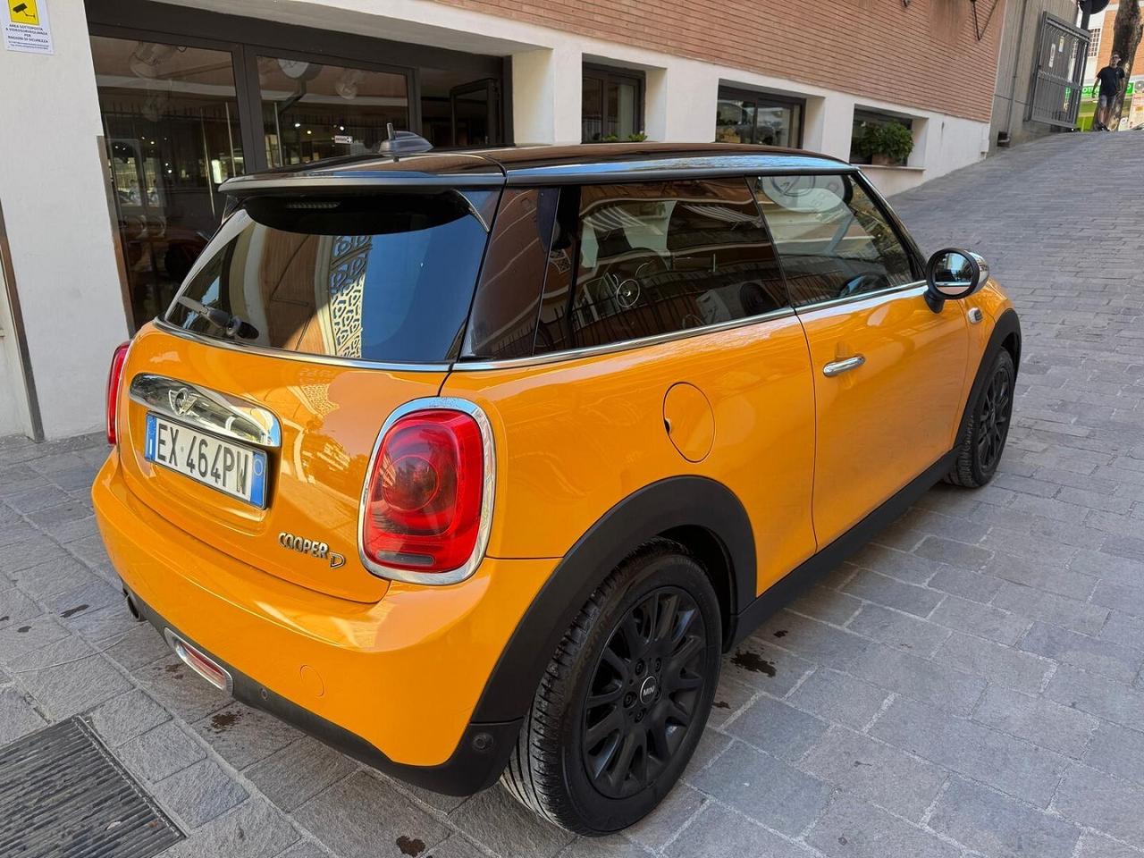 MINI 1.5 Cooper D Business