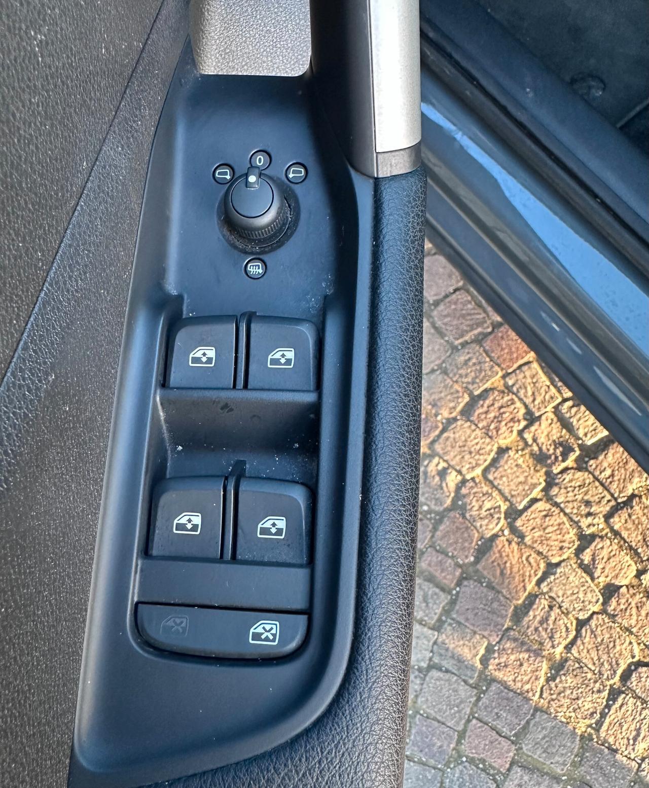 Audi Q2 30 TDI Business