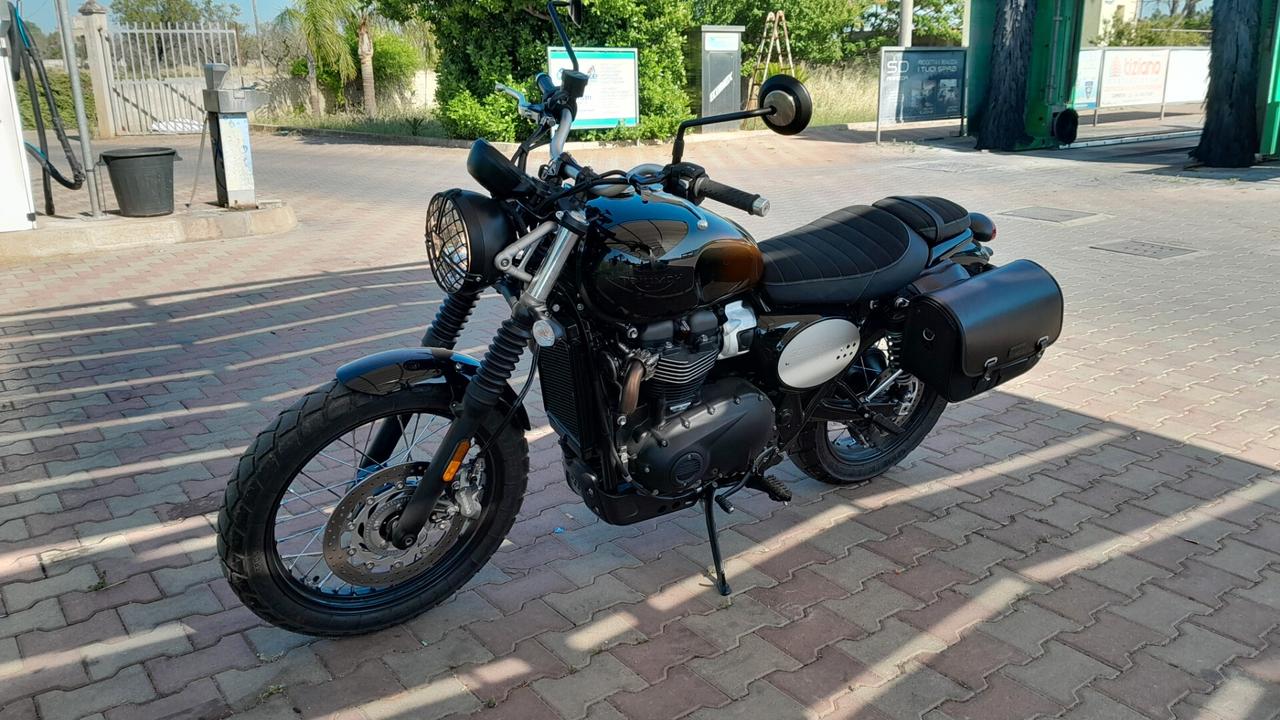 Triumph Scrambler 900 SCRAMBLER 900 CHROME EDITION