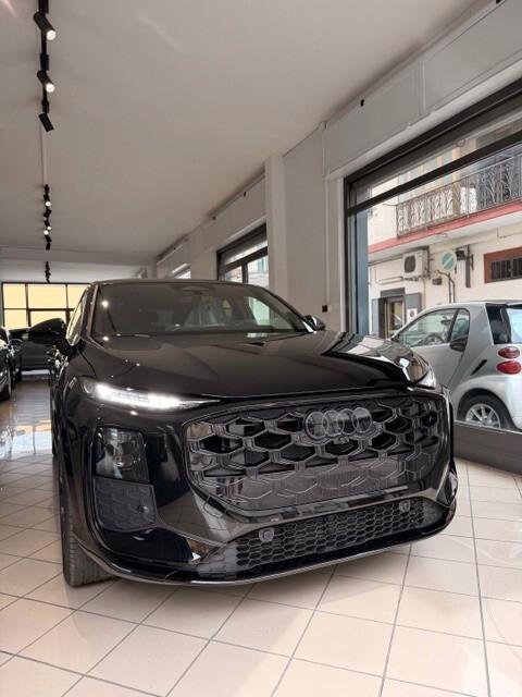 Audi Q3 Sportback Black line 35 TDI S-tronic NEW MODEL