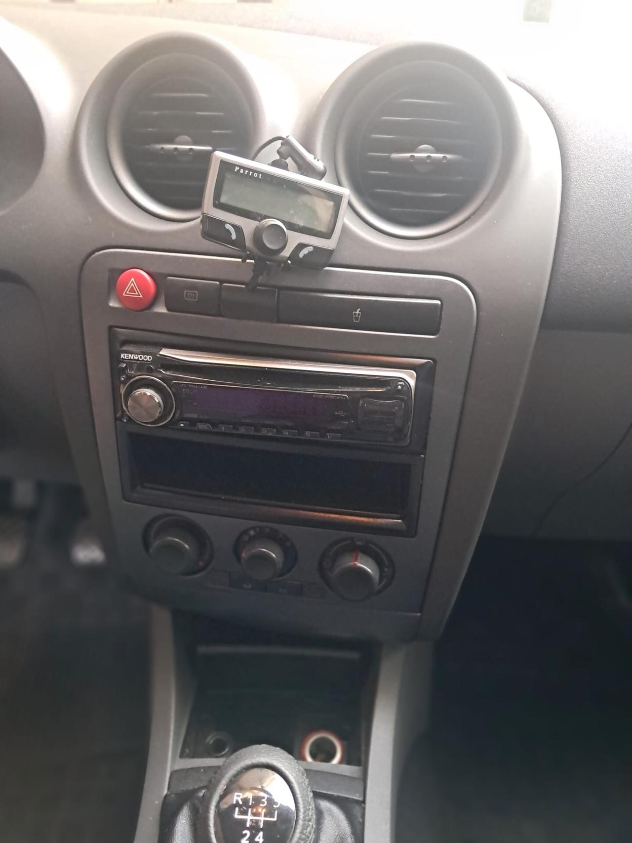 SEAT IBIZA 1.4 TDI 5 PORTE-NEOPATENTATI-Euro 2890-