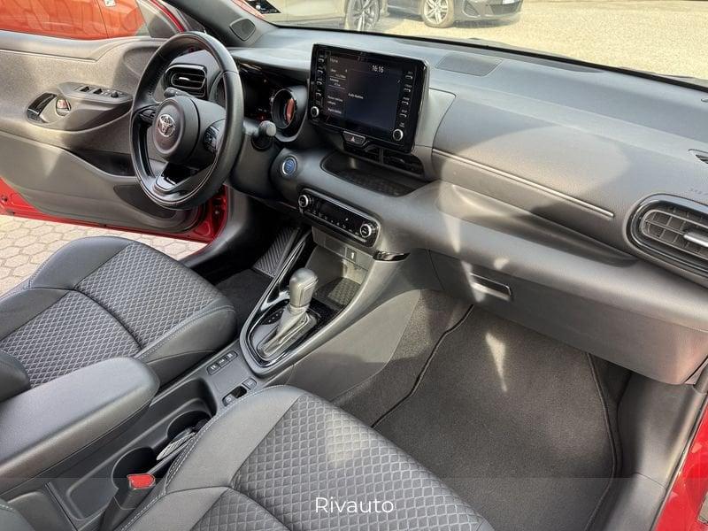 Toyota Yaris Hybrid Style MY22