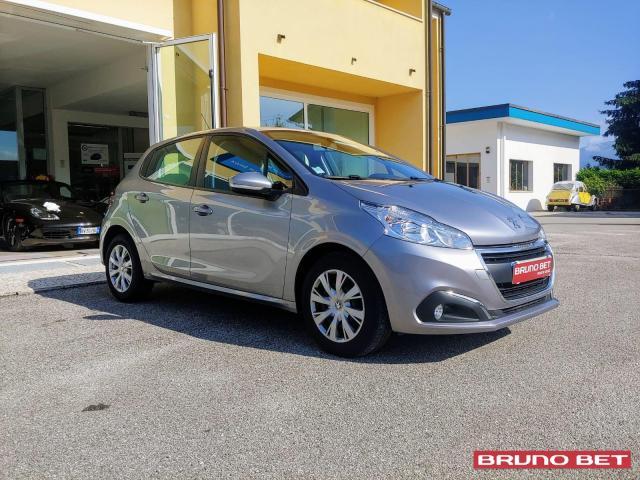 Peugeot 208 PureTech 82 5p. Allure