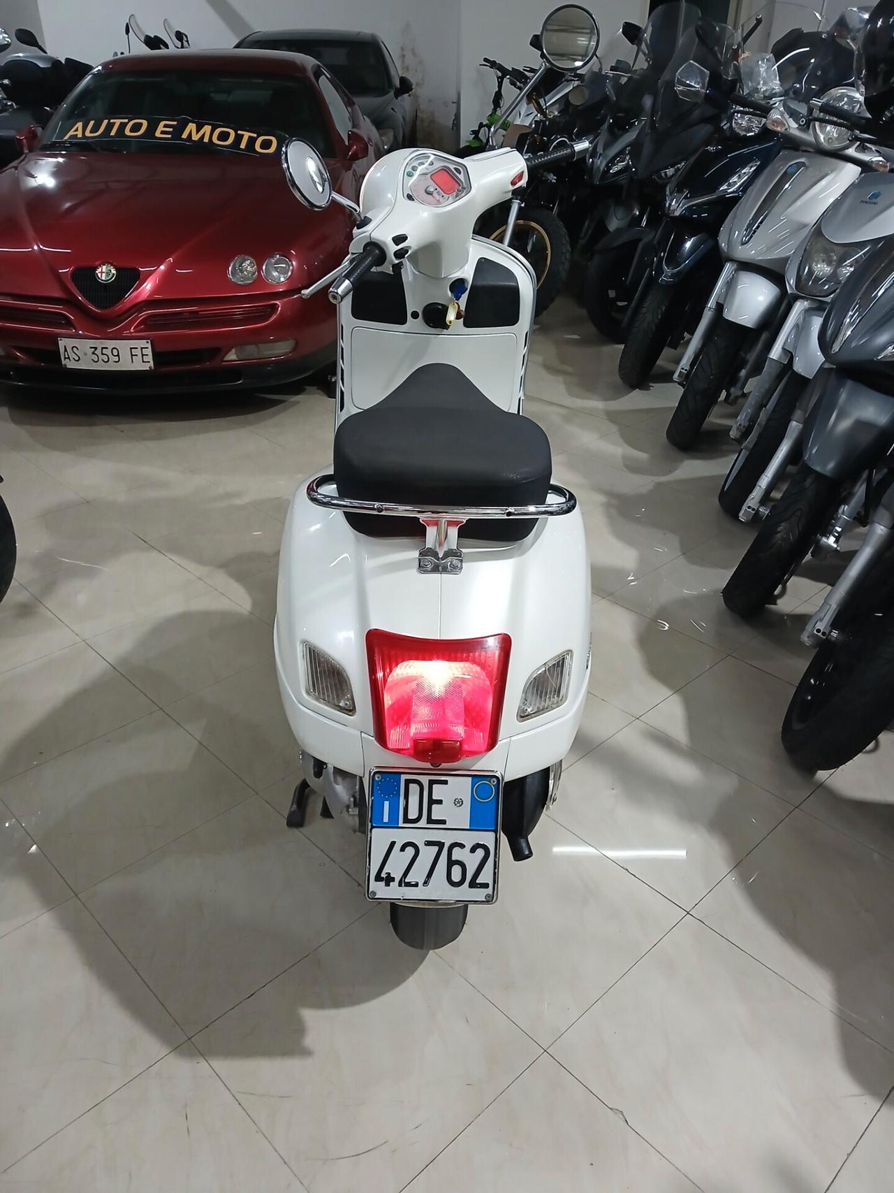 VESPA 250 GTS GARANTITA 12 MESI