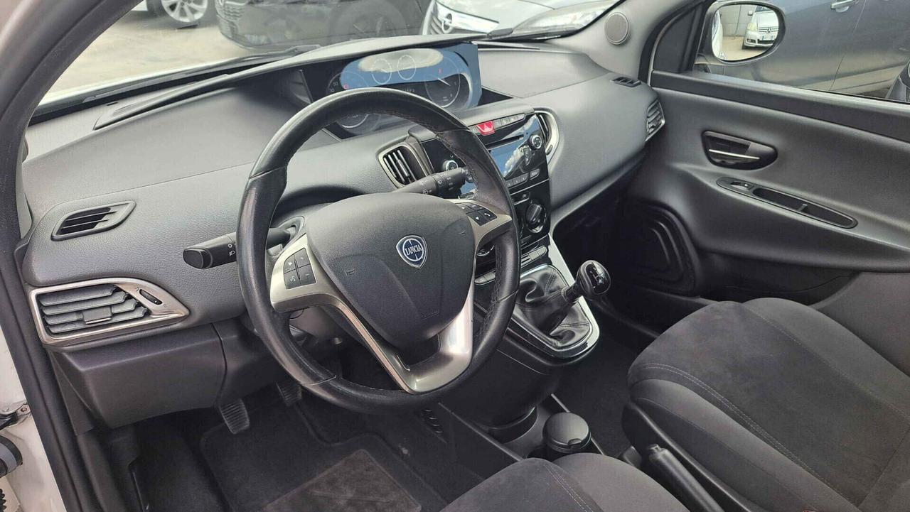 Lancia Ypsilon 1.3 MJT 16V 95 CV Gold