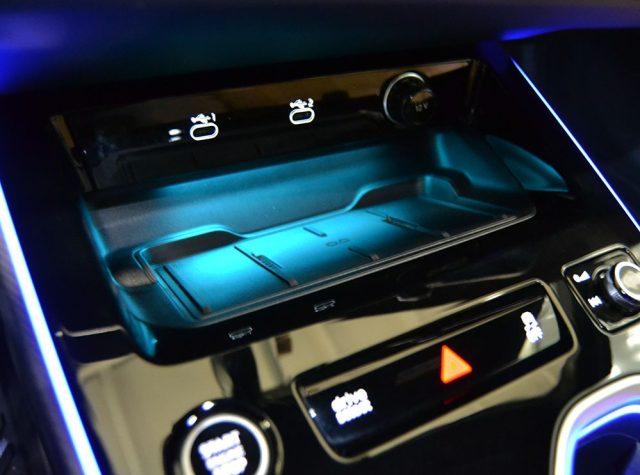 AUDI A6 Avant TFSI 270 kW S Tronic Quattro S Line Edition