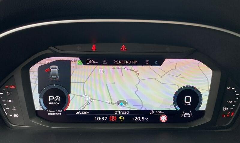 Audi Q3 SPB S Line interno ed esterno 2.0 TDI 150CV S-Tronic 35
