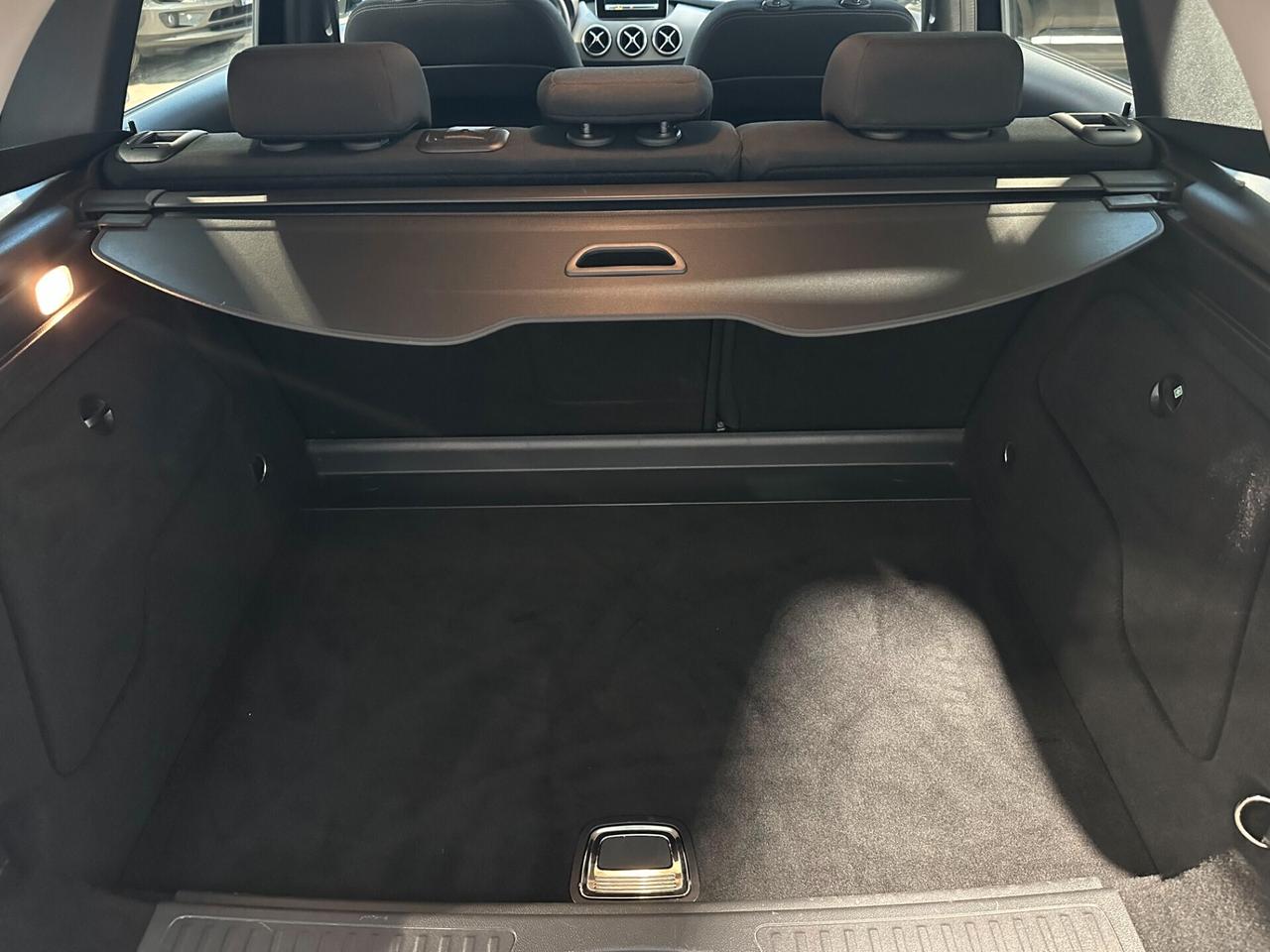 Mercedes-benz B 180 180d - UNICO PROP RETROCAMERA GANCIO TRAINO