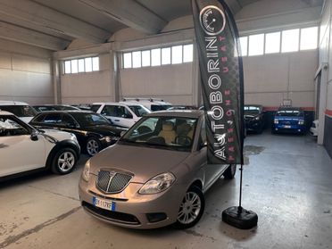 Lancia Ypsilon 1.4 Oro