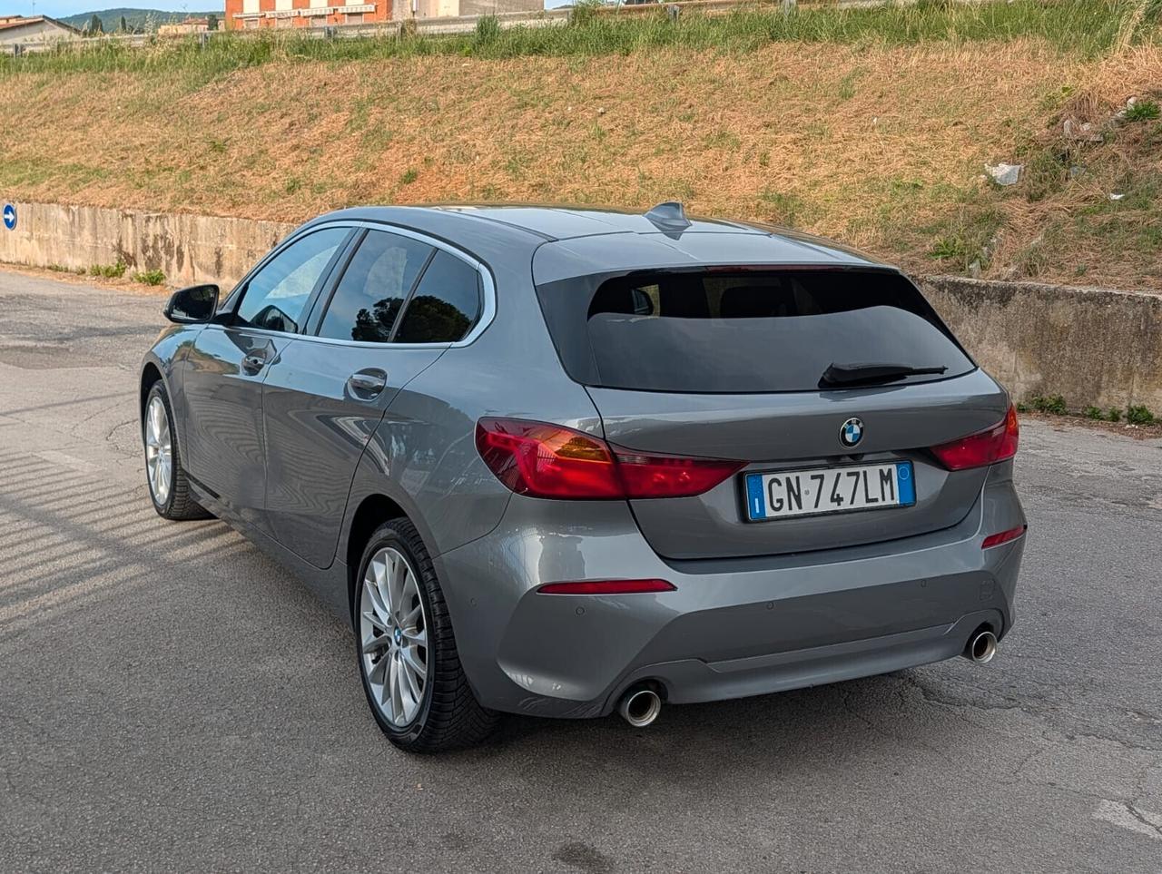 Bmw 118 118d 5p. Business Advantage