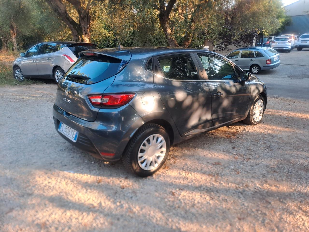 Renault Clio dCi 8V 75 CV Start&Stop 5 porte Energy Duel2