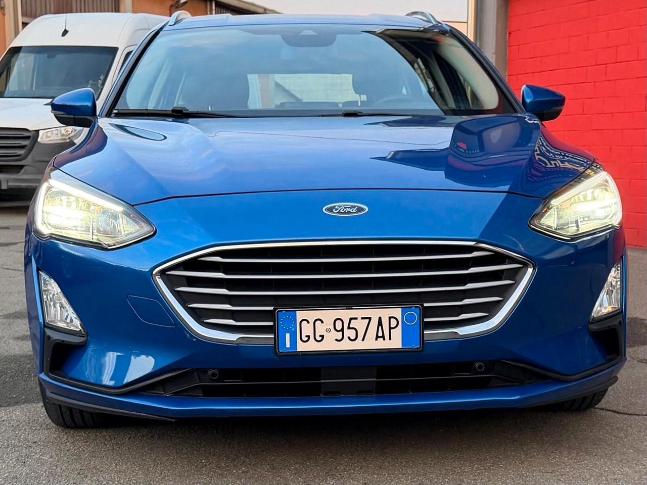 Ford Focus 1.5 120 CV SW Navi Fari Led Garanzia Full