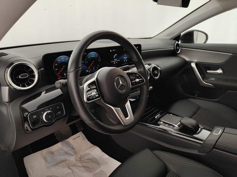 Mercedes-Benz CLA S.Brake CLA 180 d Automatic Shooting Brake Sport - IVA ESPOSTA