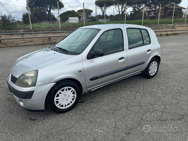 Renault Clio 1.2 adatta a neopatentati