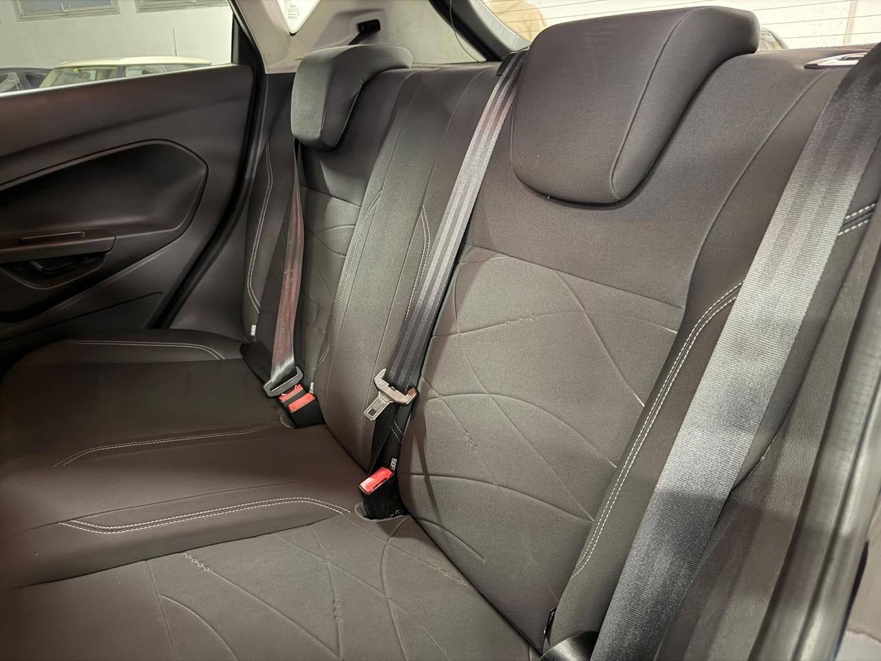 Ford Fiesta 1.5 TDCi 75CV 5 porte Titanium