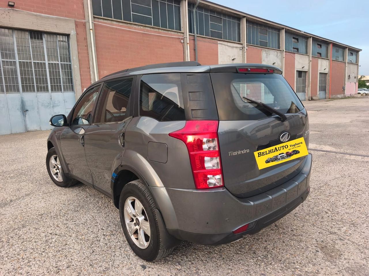 Mahindra XUV500 2015---2.2 Diesel 7 Posti