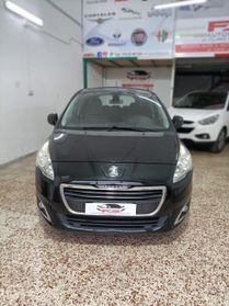 Peugeot 5008 2.0 HDi 150CV Allure