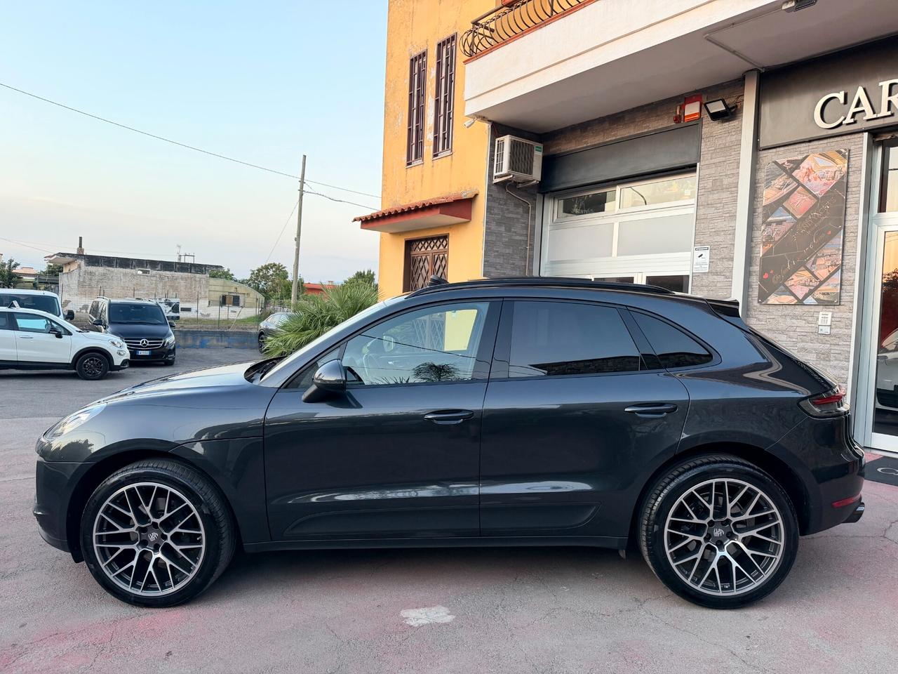 Porsche Macan 2.0 245- 2021-TETTO-FULLED-21^