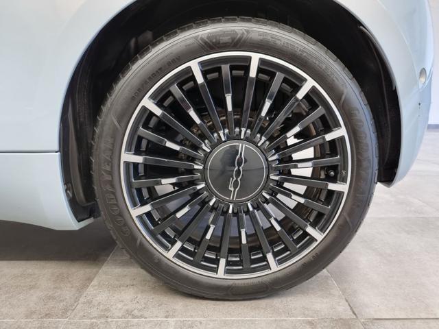 FIAT 500e 42 kWh La Prima