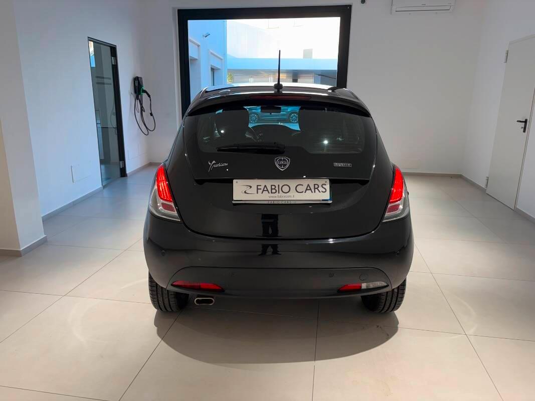 Lancia Ypsilon III 1.0 firefly hybrid Gold s&s 70cv 5p.ti