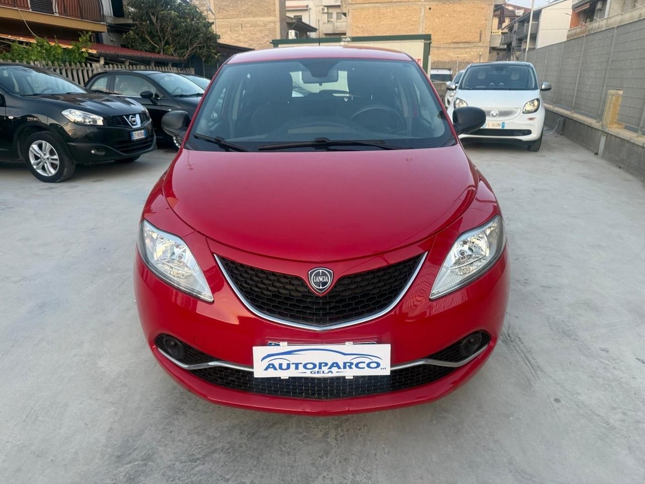 Lancia Ypsilon 1.2 69 CV 5 porte Platinum