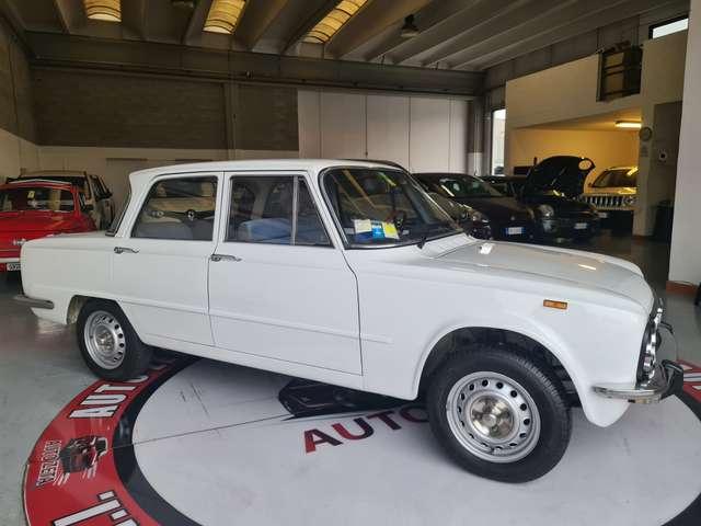 Alfa Romeo Giulia Nuova Super 1300