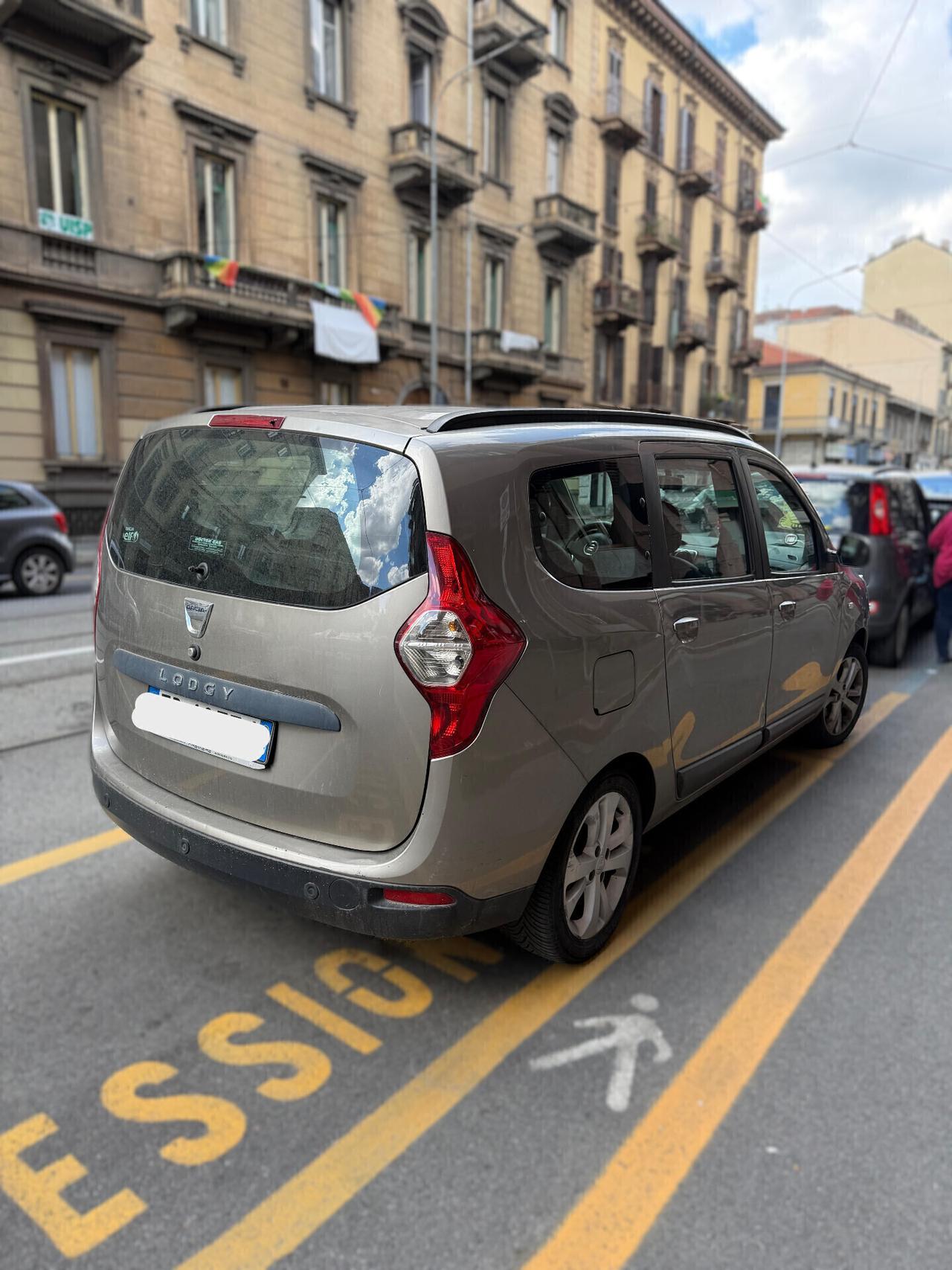 Dacia Lodgy - APERTI AD AGOSTO