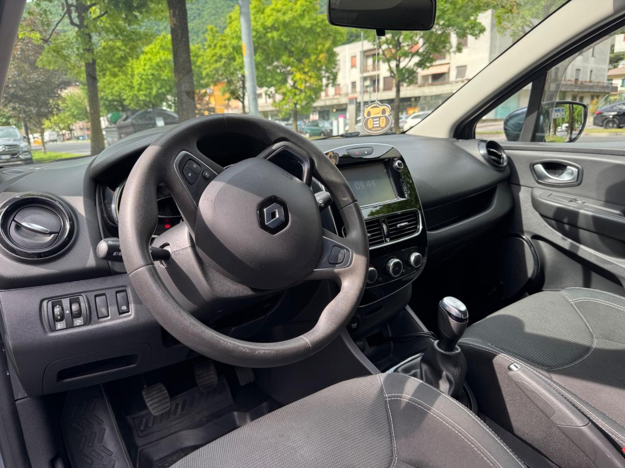 Renault Clio dCi 8V 75 CV Start&Stop 5 porte Energy Duel