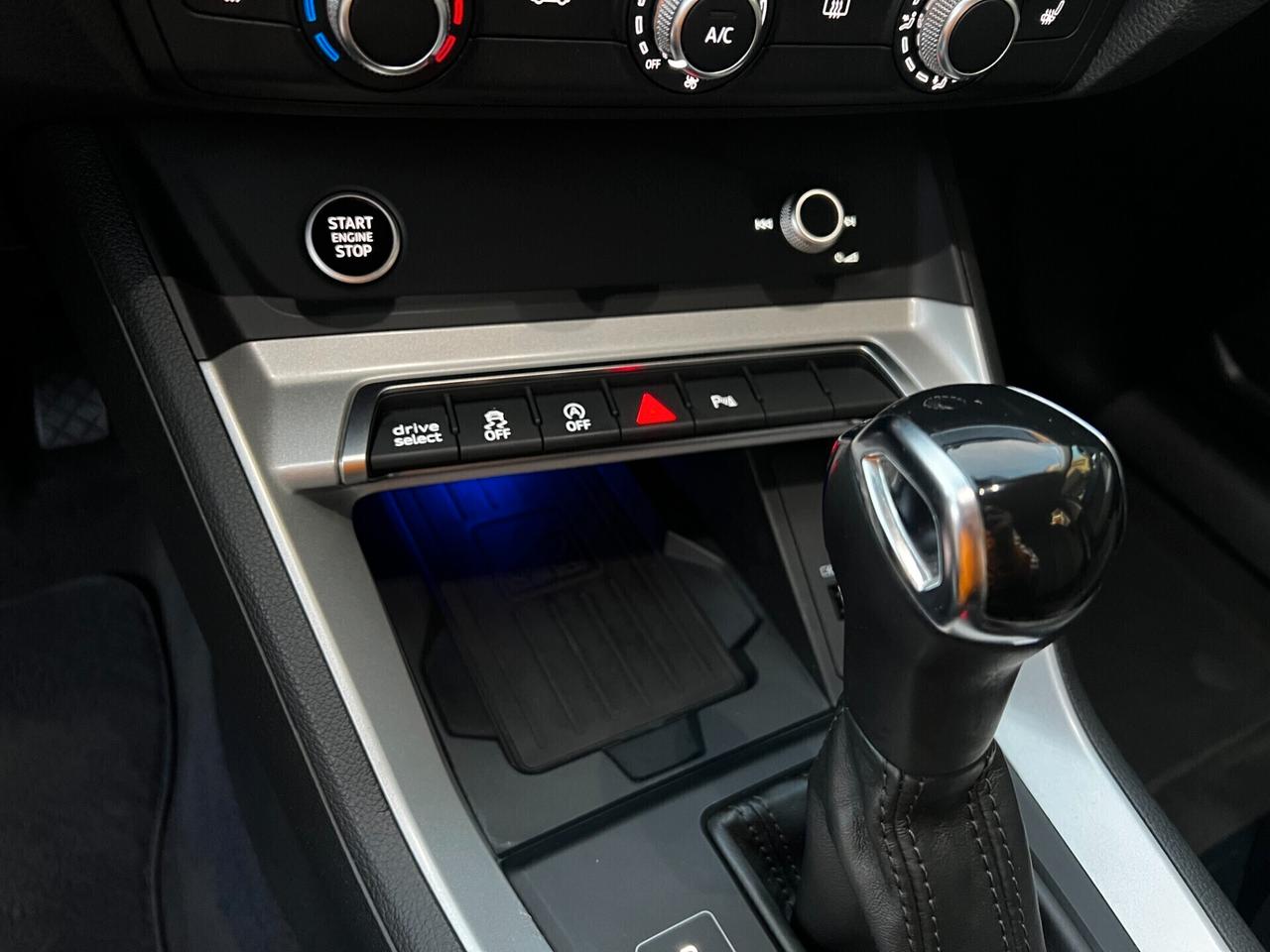 Audi Q3 SPB 40 TDI Quattro S tronic S Line-MATRIX