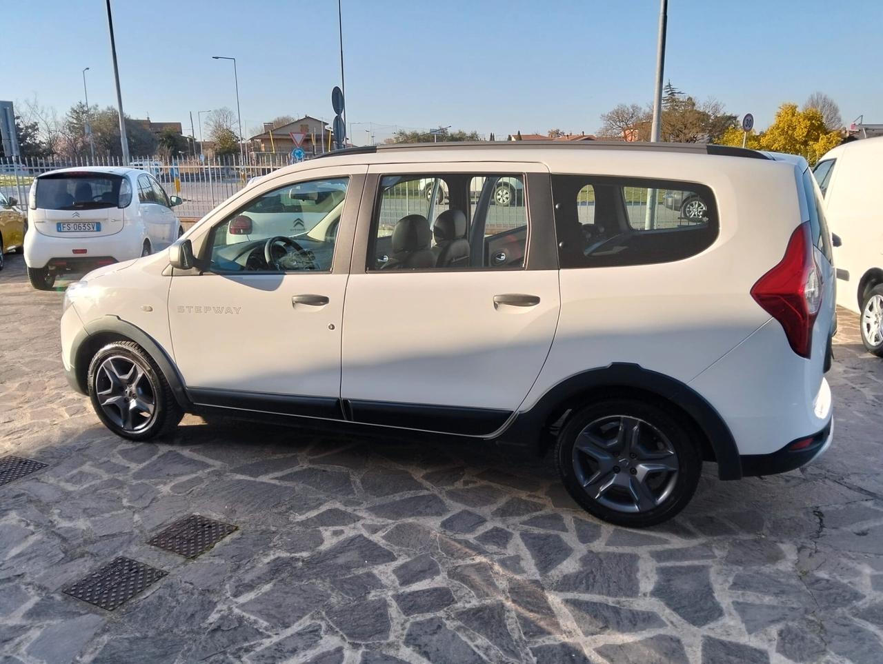 Dacia Lodgy Stepway 1.5 dCi 110CV 7 posti