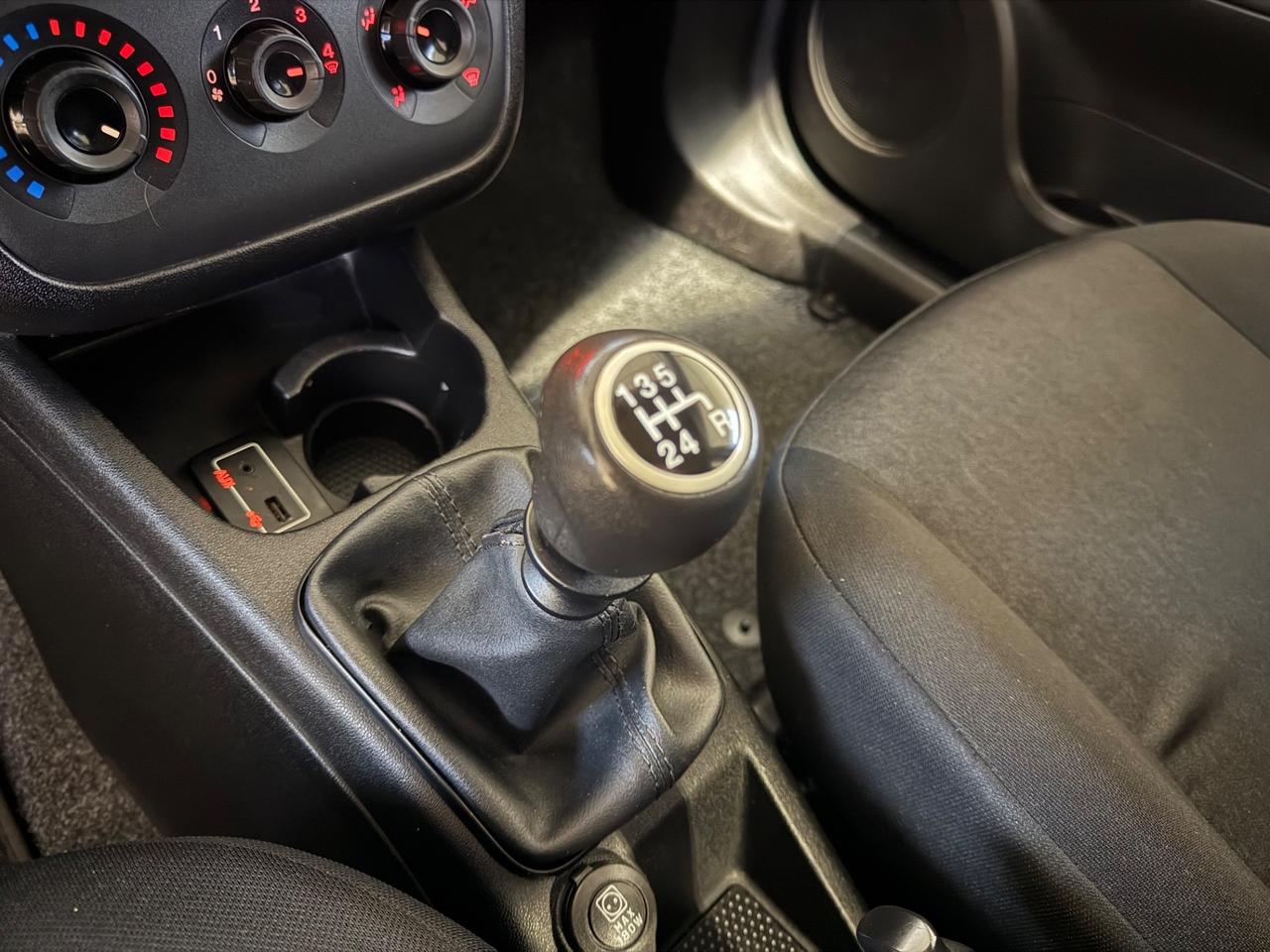 Fiat Punto 1.4 8V 5 porte Easypower Street