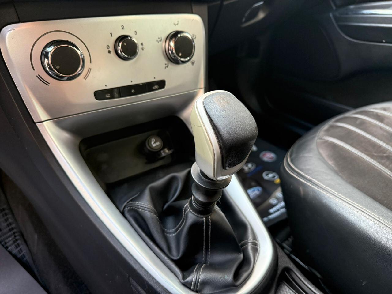 LANCIA DELTA PLATINO 1.6 MJT 120CV ALCANTARA NAVI CAM ANNO 2011